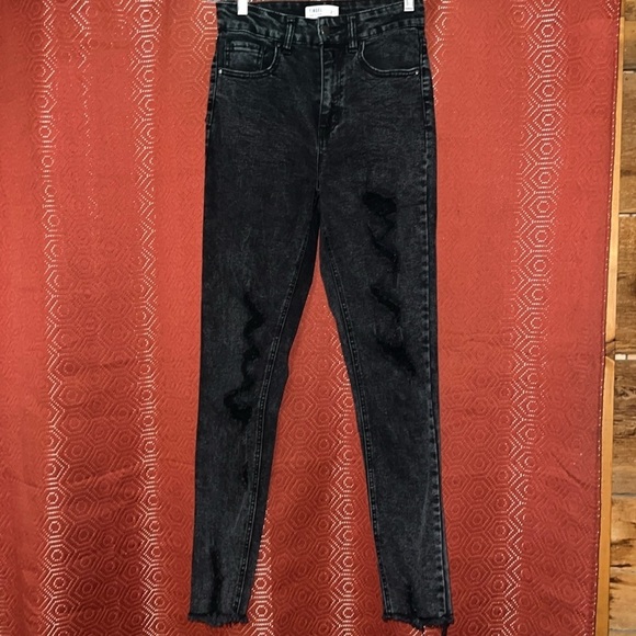 Tinsel Black Distressed Skinny Jeans 25 - Picture 1 of 8